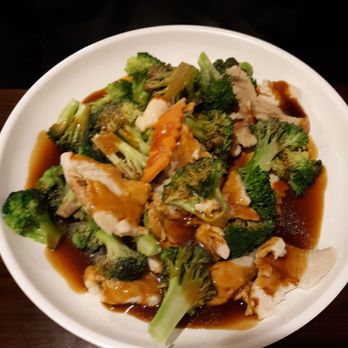 Asian Taste - Chicken and Broccoli - Asian Fusion Near Me - Shippensburg, Pennsylvania