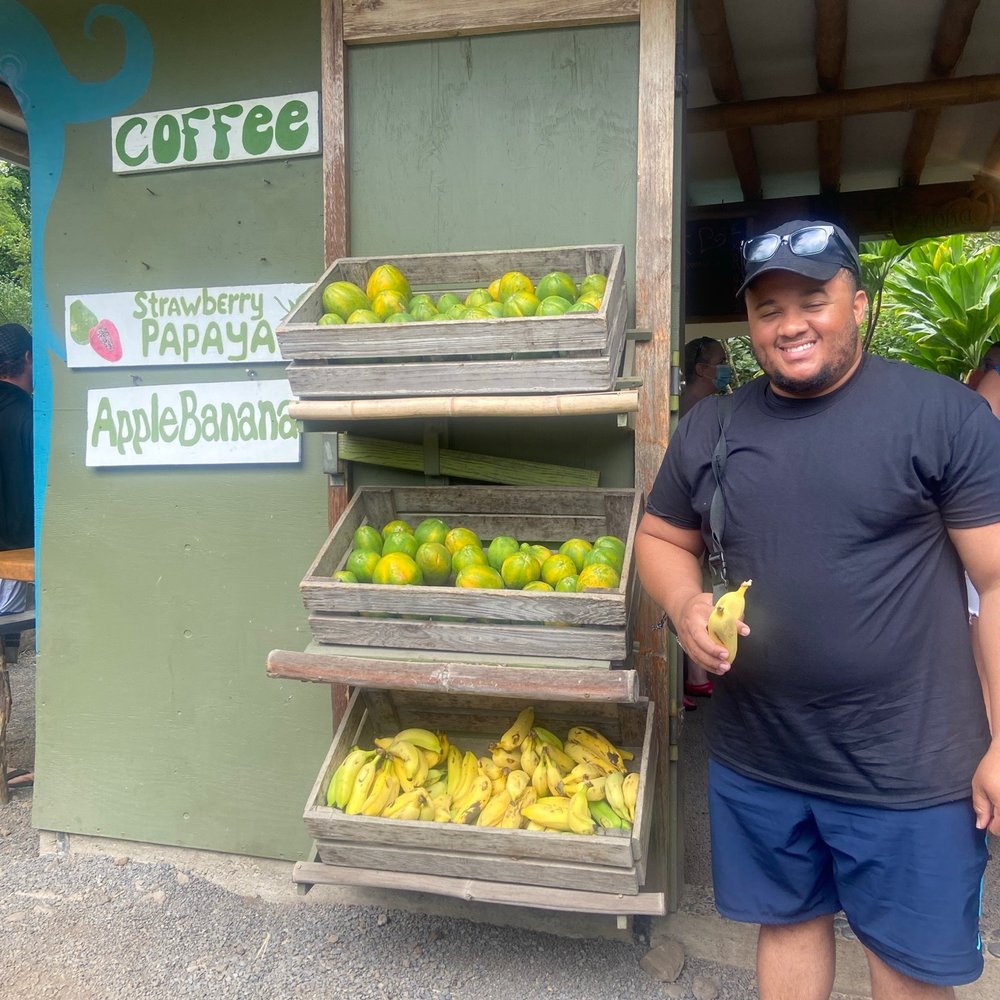 Fresh fruit stop! Fresh fruit stop!