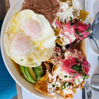 Harry's Restaurant - Chilaquiles Divorciados (Spicy) - Breakfast & Brunch Near Me - Houston, Texas Harry's Restaurant - Chilaquiles Divorciados (Spicy) - Breakfast & Brunch Near Me - Houston, Texas