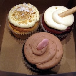 Italian Cream Cupcake