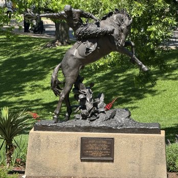 Austin Detours - On the Capital grounds! - Tours Near Me - Austin, Texas