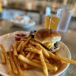 Common Theory - Happy Hour C.t. Burger
