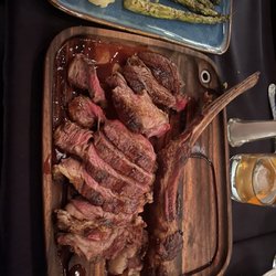 Reflections - Tomahawk steak