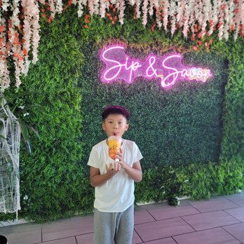 Sip & Savor - Nice decor - Bubble Tea Near Me - Hayward, California Sip & Savor - Nice decor - Bubble Tea Near Me - Hayward, California