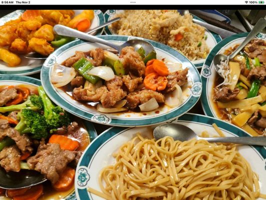 Dynasty Chinese and Vietnamese Cuisine by null