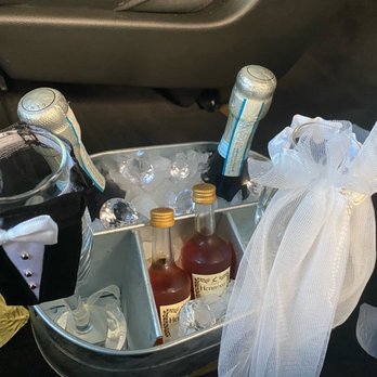 Chauffeur Limousine Service - Limos Near Me - Ladera Ranch , California Chauffeur Limousine Service - Limos Near Me - Ladera Ranch , California