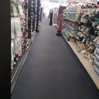 CVS Pharmacy - Clean and organized - Drugstores Near Me - Hixson, Tennessee