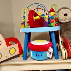 Hollipops Fine Toys & Gifts