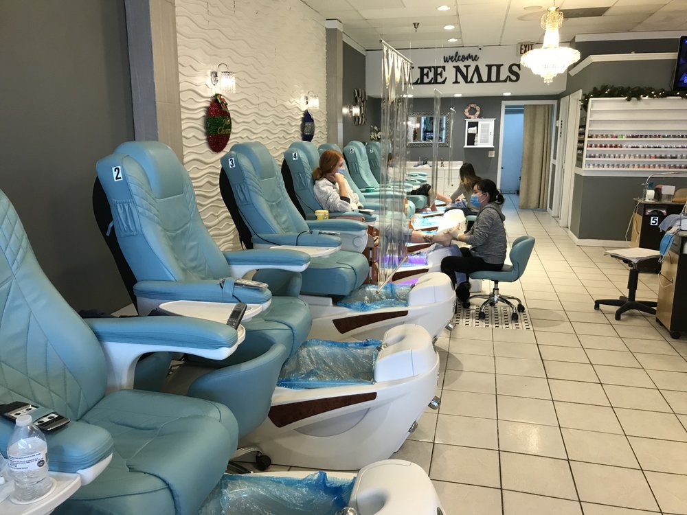 LEE NAILS Updated October 2024 28 Photos & 35 Reviews 4956 Long
