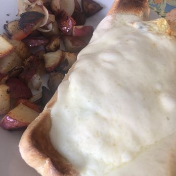 Cracked Conch Cafe - Egg sandwich with peppers and onions - Seafood Near Me - Marathon, Florida