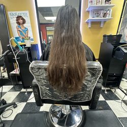 Wilma's Salon - Before