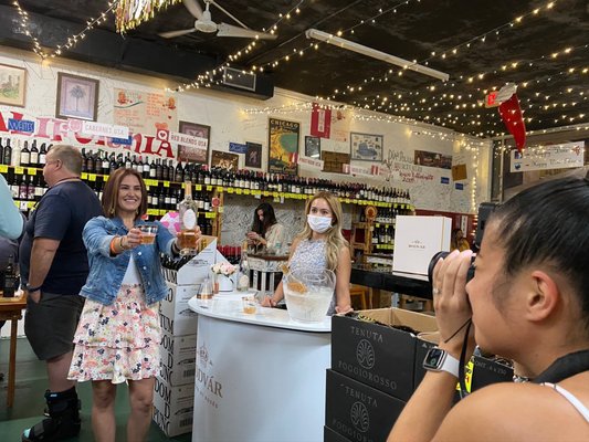 Happy Wine Calle Ocho by null