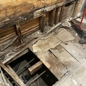Save The Day Restoration - Very thorough inspection for mold - Damage Restoration Near Me - Signal Hill, California Save The Day Restoration - Very thorough inspection for mold - Damage Restoration Near Me - Signal Hill, California