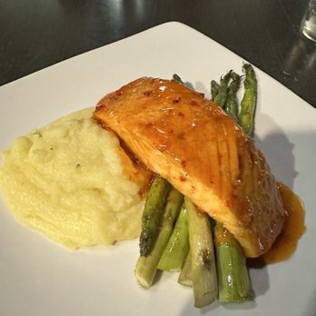 Fountainside Restaurant & Lounge - Sweet Chili Salmon - American Near Me - Pikesville, Maryland