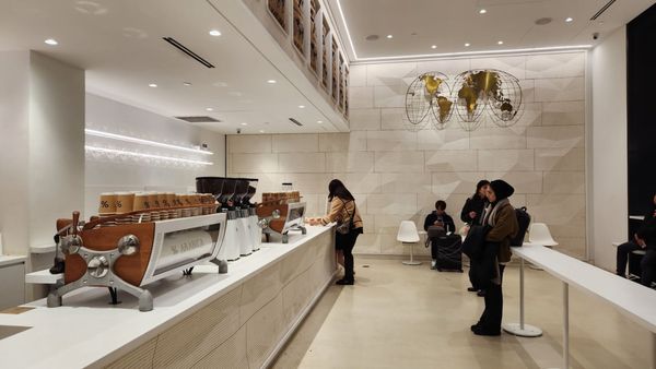 % Arabica Toronto Union Station by null