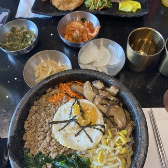 Mom's Kitchen - Korean Near Me - Markham, Ontario