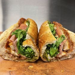 Vic & Deans Pizzeria Grill