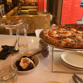 Pitfire Pizza Echo Park - Pizza Near Me - Los Angeles, California