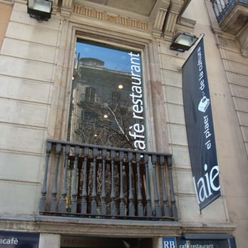 Laie - Bookstores Near Me - Barcelona, B Laie - Bookstores Near Me - Barcelona, B
