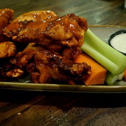 O'Slattery's Irish Restaurant & Pub - hot wings