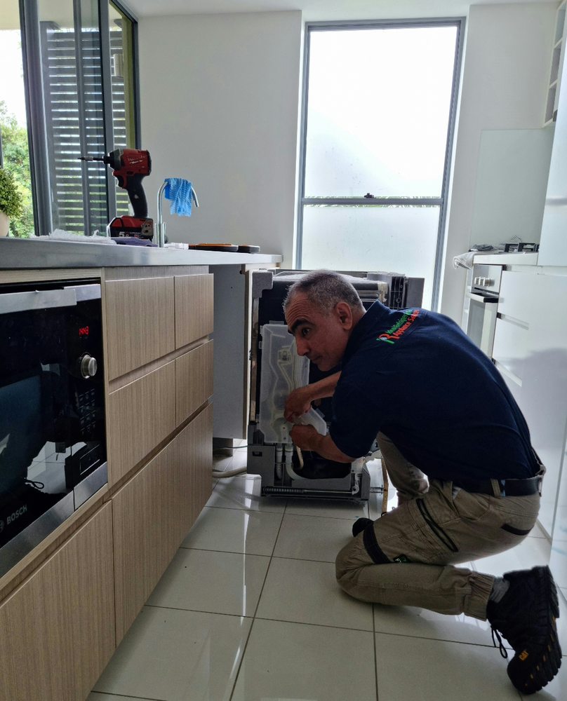 IDEAL REFRIGERATION & APPLIANCE SERVICES Updated September 2024 18 Photos 24 Senden Cres