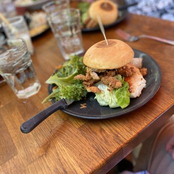 Aloha Mixed Plate - Huli Chicken Sandwich - Hawaiian Near Me - Lahaina, Hawaii