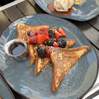 foothill - Brioche French Toast - New American Near Me - Pasadena, California foothill - Brioche French Toast - New American Near Me - Pasadena, California