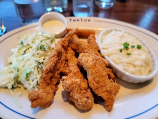 Twelve Kitchen + Cocktails by null