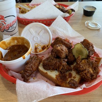 Eugene's Hot Chicken - Food Trucks Near Me - Birmingham, Alabama