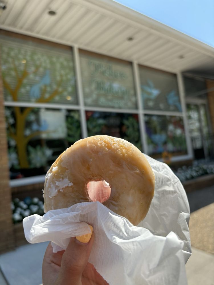 Pisker's Bakery Image