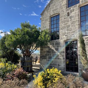 Becker Vineyards - Such a beautiful vineyard - Wine Tasting Room Near Me - Fredericksburg, Texas