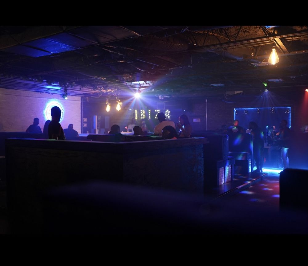 HTX Updated September 2024 12 Photos 6504 Westheimer Rd