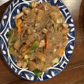 Mazalae Mongolian Restaurant - Glass Noodle Stir Fry with Chicken (Puntuuztei Huurga) with mixed veggies - Mongolian Near Me - Morton Grove, Illinois