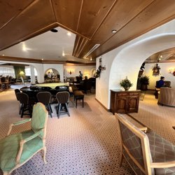 Ludwig's Restaurant - Inside