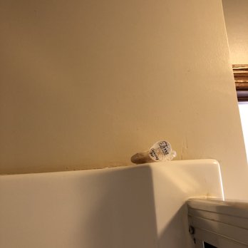 HideAway Country Inn - Left from previous guest that was not cleaned - Hotels Near Me - Bucyrus, Ohio HideAway Country Inn - Left from previous guest that was not cleaned - Hotels Near Me - Bucyrus, Ohio