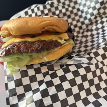 Patty’s Diner - Classic Burger - American Near Me - Burlingame, California