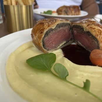 Gordon Ramsay Hell's Kitchen - Beef Wellington - Desserts Near Me - Washington, DC, District of Columbia Gordon Ramsay Hell's Kitchen - Beef Wellington - Desserts Near Me - Washington, DC, District of Columbia