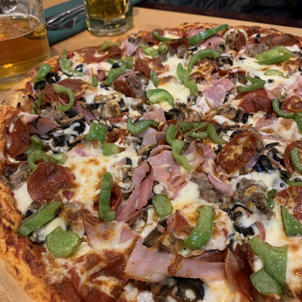 Pizza Plaza Restaurant - Mamma Mia - Pizza Near Me - Anchorage, Alaska