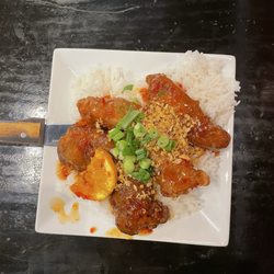 Fil-Thai - Sparta - Crispy chicken with a sweet chili sauce