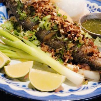 Aroi Mak Mak - Garlic Fish!! - Cocktail Bars Near Me - Redlands, California