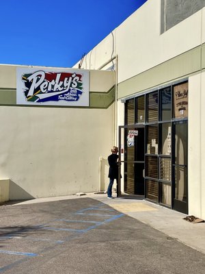 Perky’s by null