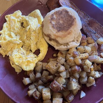 Maddie J's - Scrambled eggs, home-fries with added onion, English Muffin and bacon - Diners Near Me - Arkport, New York