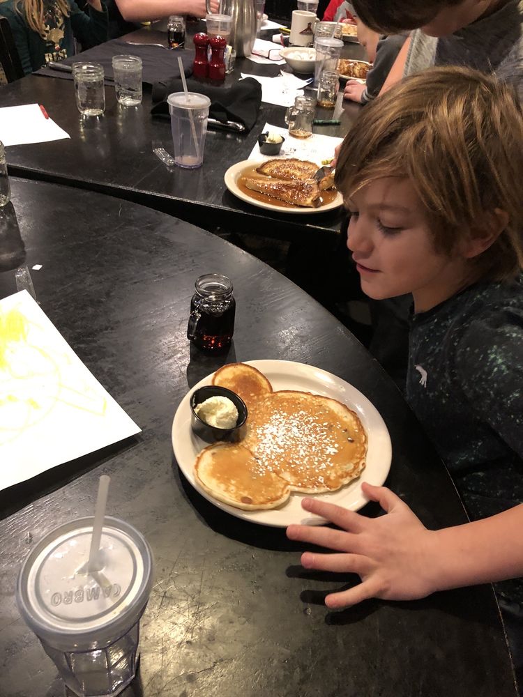 THE MACHINE SHED LAKE ELMO Updated September 2024 131 Photos