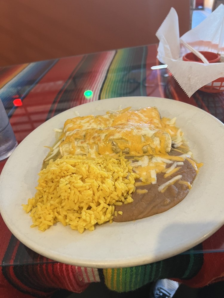 CASA LINDA Updated September 2024 242 Photos & 369 Reviews 701 N