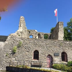 Alter Kurpark Arminiuspark - Die Burgruine an der Lippequelle