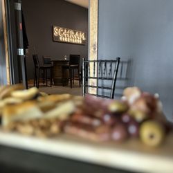 Schram Vineyards Winery & Brewery - Charcuterie board