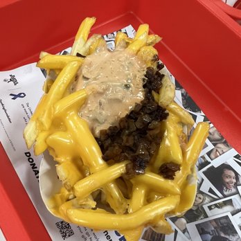 In-N-Out Burger - Animal style fries - Fast Food Near Me - Moorpark, California In-N-Out Burger - Animal style fries - Fast Food Near Me - Moorpark, California