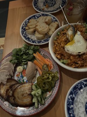 Mecha Noodle Bar by null