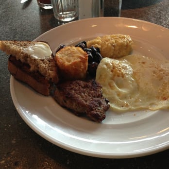 Green Pig Bistro - Traditional American breakfast - New American Near Me - Arlington, Virginia Green Pig Bistro - Traditional American breakfast - New American Near Me - Arlington, Virginia
