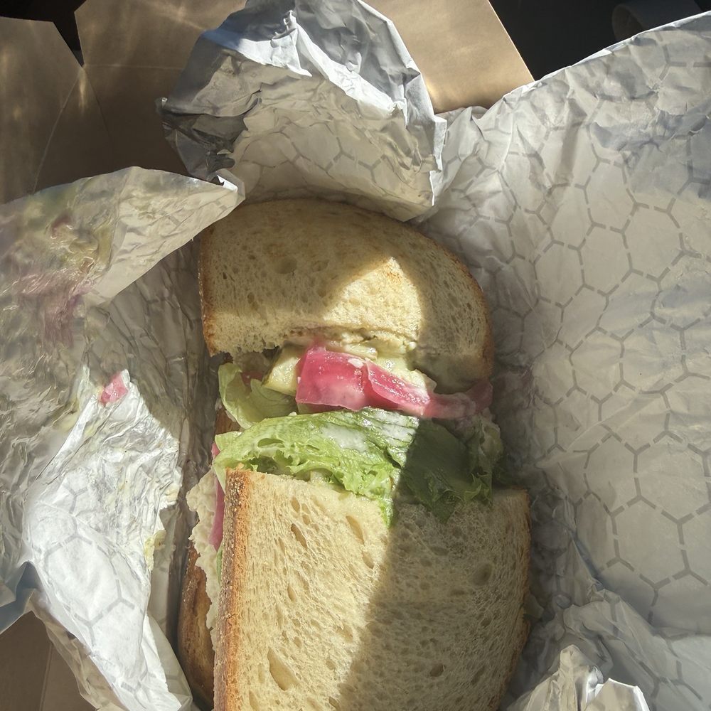 Revive - Avocado Ranch Chicken Salad - Juice Bars & Smoothies Near Me - Milton, Massachusetts